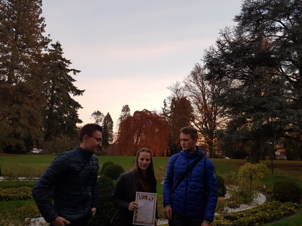 3692587c E26a 40a2 8b2b 6b9ebdd5ba7f