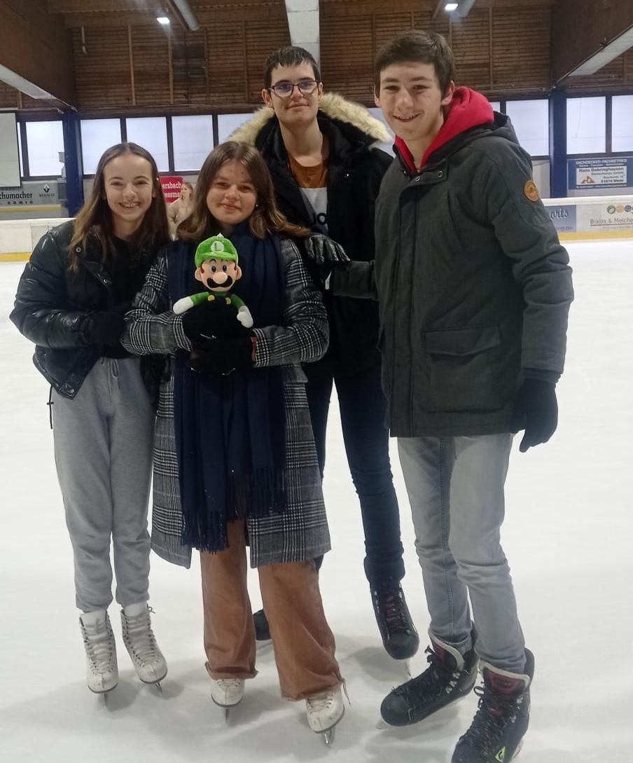 MicrosoftTeams Image (2)